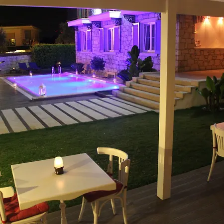 塔钦阿拉恰特酒店